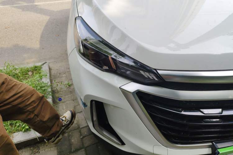 Used BAIC Beijing X3 2019 1.5T Manual Glory Edition Exterior 6