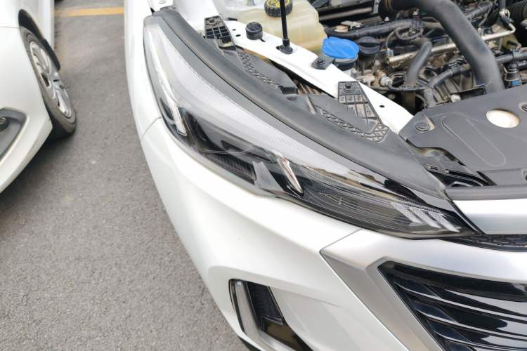 Used BAIC Beijing X3 2019 1.5T Manual Glory Edition Exterior 6