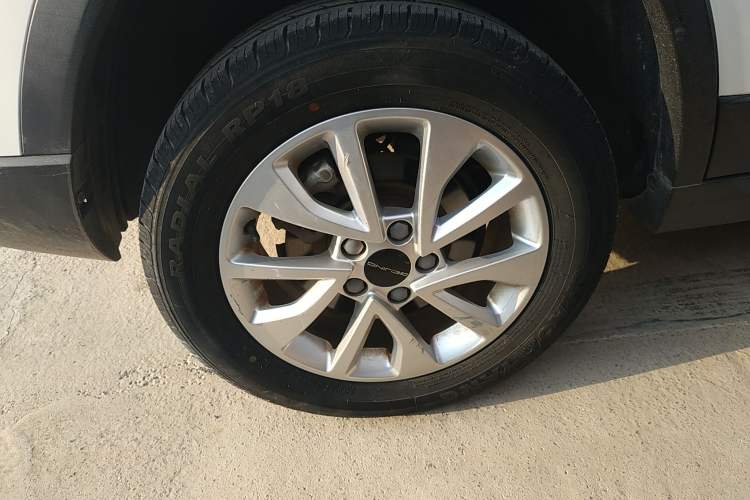 Used BAIC Beijing X3 2019 1.5T CVT Glory Edition Exterior 8