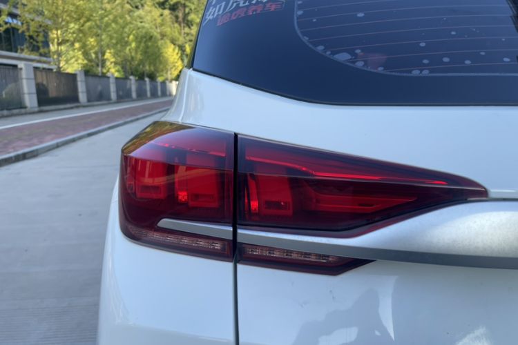 Used BAIC Beijing X3 2019 1.5T Manual Glory Edition Exterior 8