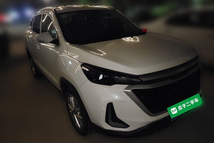Used BAIC Beijing X3 2019 1.5T Manual Glory Edition Front Right 45 Deg