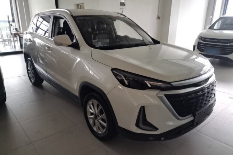 Used BAIC Beijing X3 2019 1.5T CVT Glory Edition Front Right 45 Deg