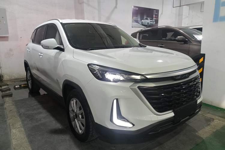 Used BAIC Beijing X3 2019 1.5T Manual Glory Edition Front Right 45 Deg