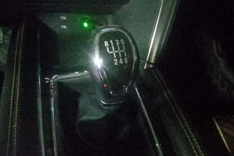 Used BAIC Beijing X3 2019 1.5T Manual Glory Edition Gear Lever