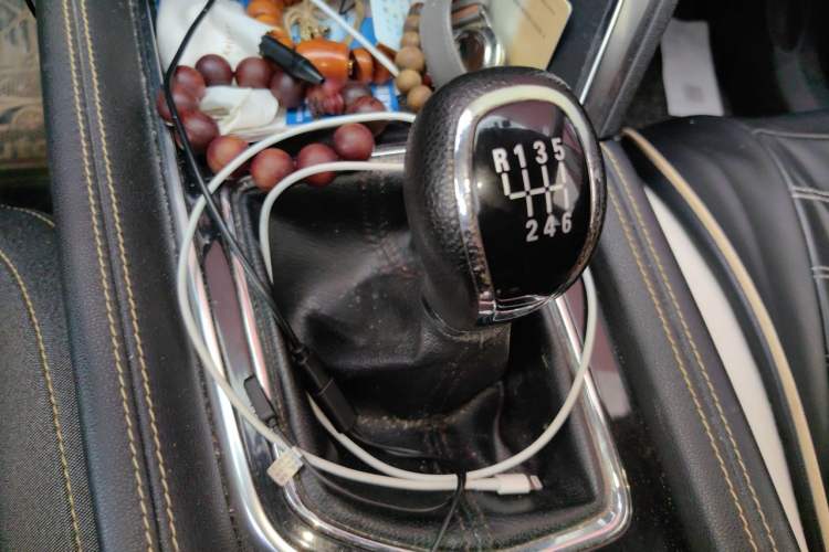 Used BAIC Beijing X3 2019 1.5T Manual Glory Edition Gear Lever