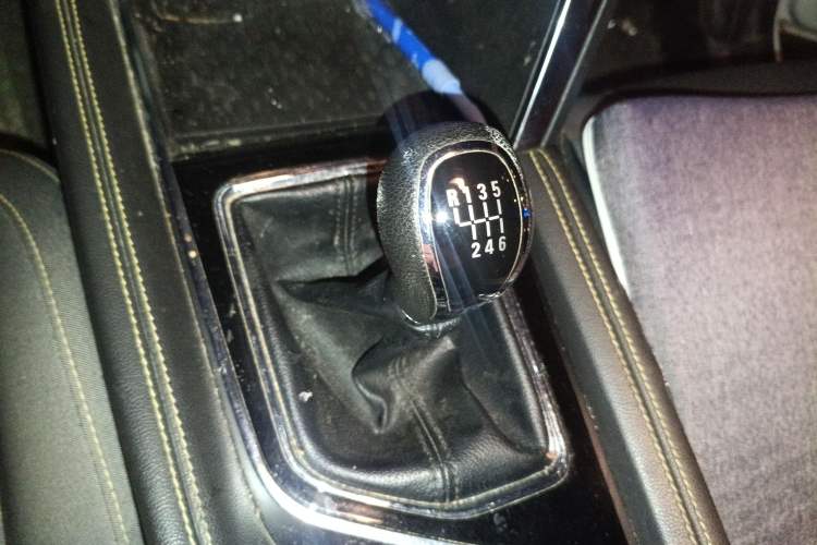 Used BAIC Beijing X3 2019 1.5T Manual Glory Edition Gear Lever