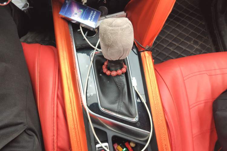 Used BAIC Beijing X3 2019 1.5T CVT Glory Edition Gear Lever