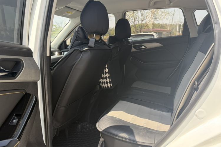 Used BAIC Beijing X3 2019 1.5T CVT Glory Edition Interior 1