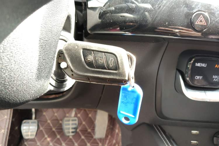 Used BAIC Beijing X3 2019 1.5L Manual Star Edition Interior 1