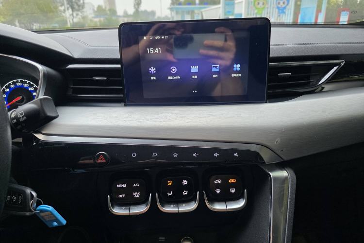 Used BAIC Beijing X3 2019 1.5T CVT Glory Edition Interior 10