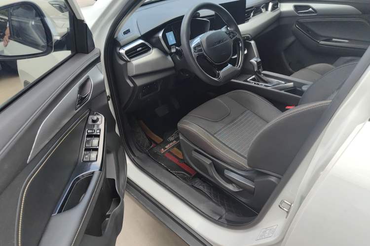 Used BAIC Beijing X3 2019 1.5T CVT Glory Edition Interior 2