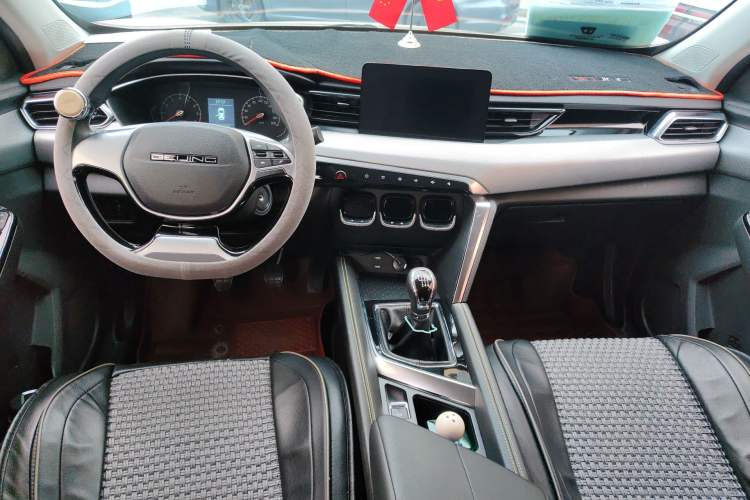 Used BAIC Beijing X3 2019 1.5T Manual Glory Edition Interior 2