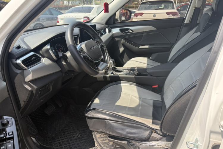 Used BAIC Beijing X3 2019 1.5T CVT Glory Edition Interior 4