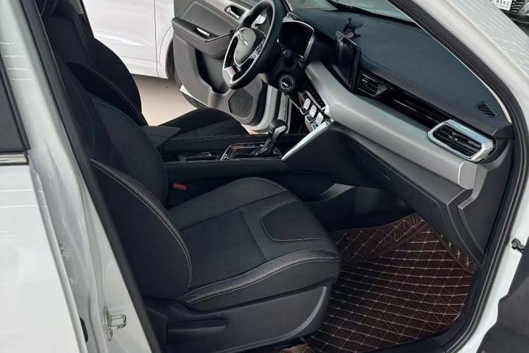 Used BAIC Beijing X3 2019 1.5T CVT Glory Edition Interior 4