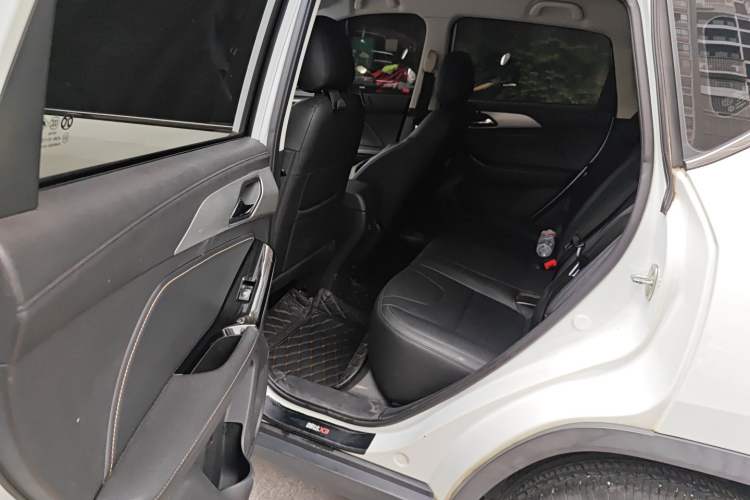 Used BAIC Beijing X3 2019 1.5T CVT Glory Edition Interior 4