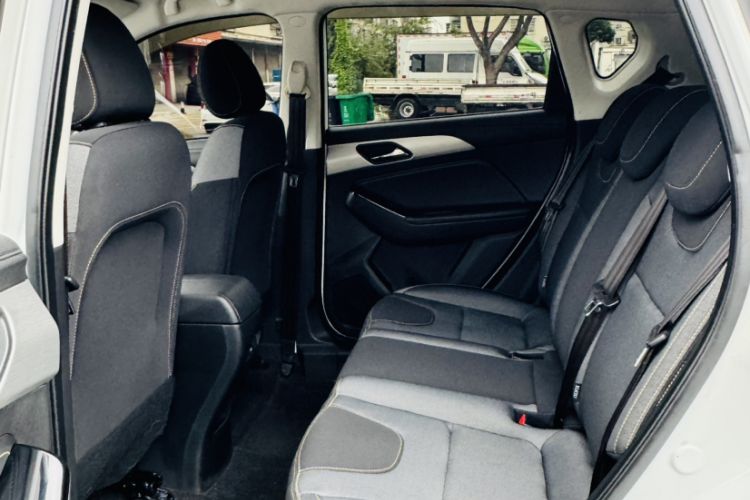 Used BAIC Beijing X3 2019 1.5T Manual Glory Edition Interior 5