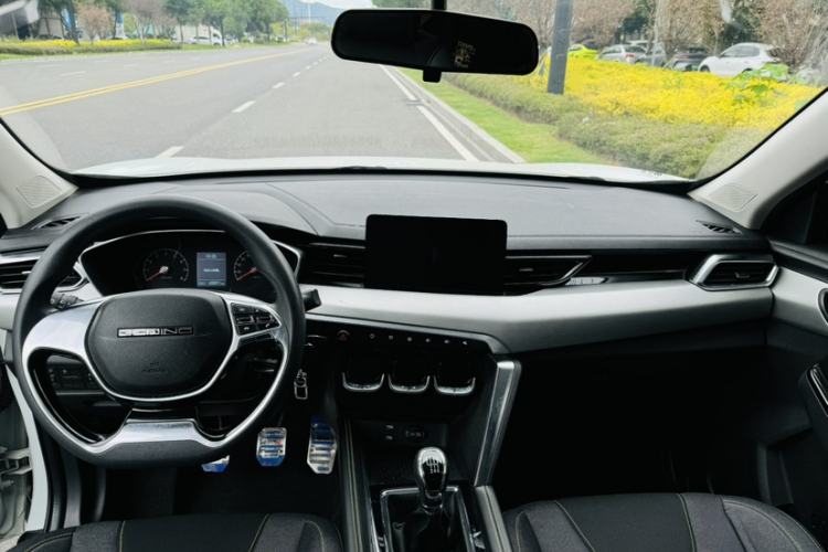 Used BAIC Beijing X3 2019 1.5T Manual Glory Edition Interior 6