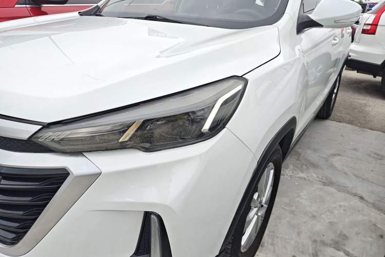 Used BAIC Beijing X3 2019 1.5T CVT Glory Edition Left Front Headlight