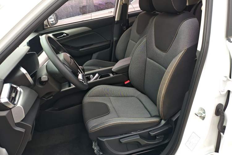 Used BAIC Beijing X3 2019 1.5T Manual Glory Edition Left Front Seat