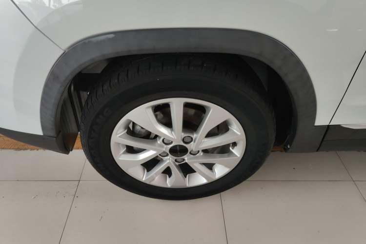 Used BAIC Beijing X3 2019 1.5T CVT Glory Edition Left Front Wheel Hub