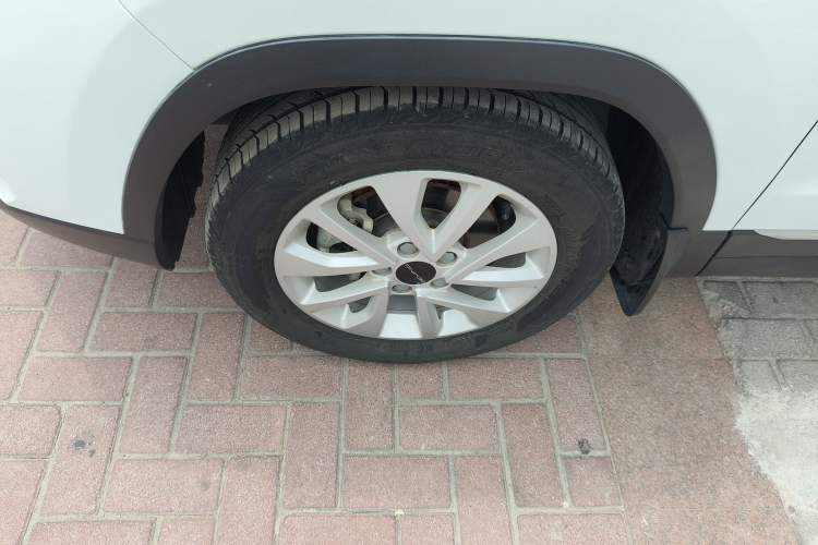 Used BAIC Beijing X3 2019 1.5L Manual Glory Edition Left Front Wheel Hub