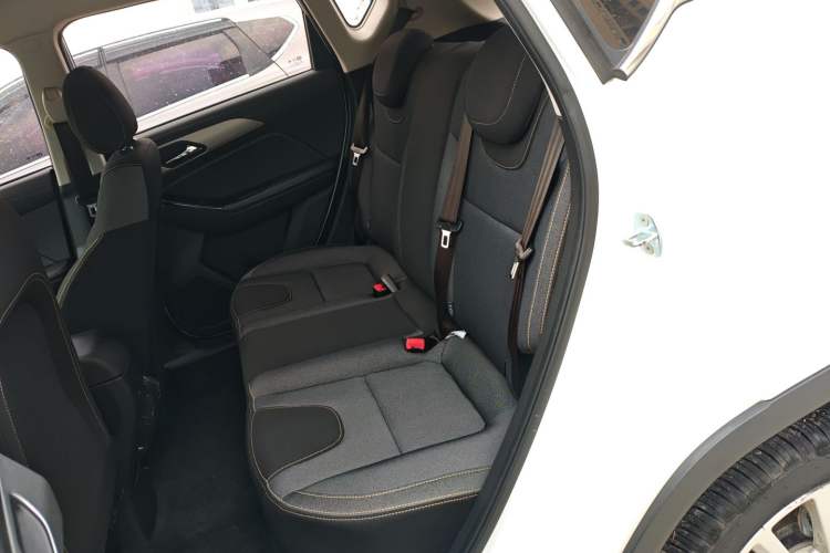 Used BAIC Beijing X3 2019 1.5T Manual Glory Edition Left Rear Seat