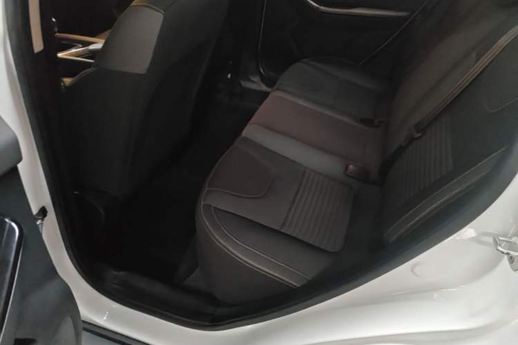 Used BAIC Beijing X3 2019 1.5T Manual Glory Edition Left Rear Seat