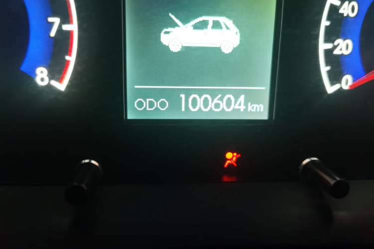 Used BAIC Beijing X3 2019 1.5L Manual Glory Edition Odometer Close Up