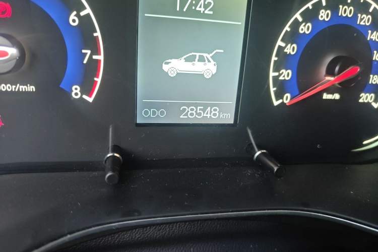 Used BAIC Beijing X3 2019 1.5T Manual Star Edition Odometer Close Up