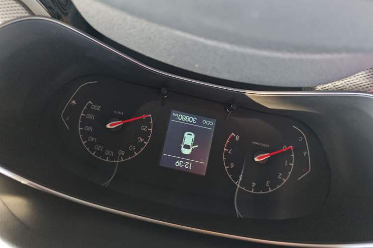 Used BAIC Beijing X3 2019 1.5L Manual Glory Edition Odometer Close Up