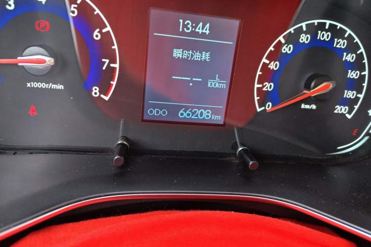 Used BAIC Beijing X3 2019 1.5T Manual Glory Edition Odometer Close Up