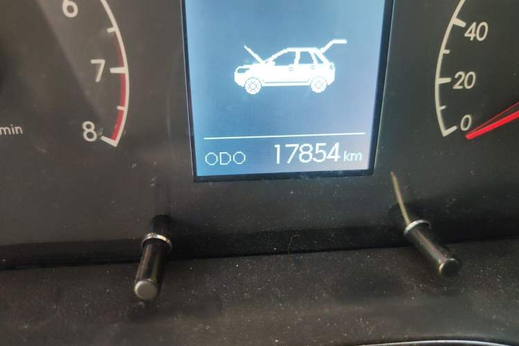 Used BAIC Beijing X3 2019 1.5T CVT Glory Edition Odometer Close Up