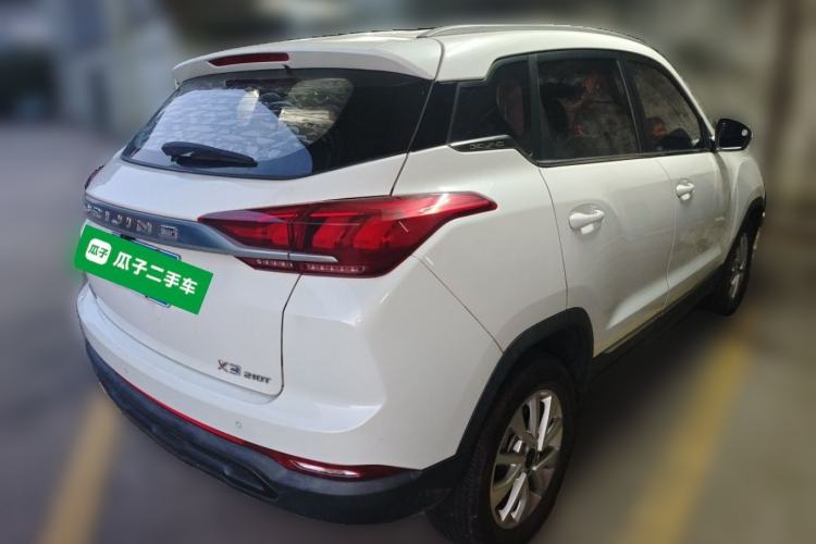 Used BAIC Beijing X3 2019 1.5T Manual Glory Edition Rear Right 45 Deg