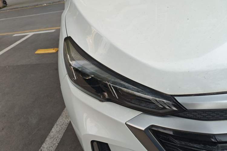 Used BAIC Beijing X3 2019 1.5T Manual Glory Edition Right Front Headlight