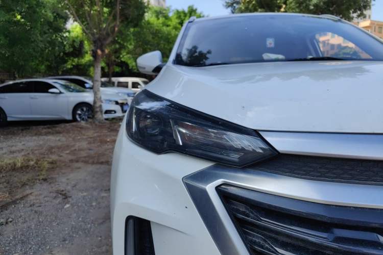 Used BAIC Beijing X3 2019 1.5L Automatic Glory Edition Right Front Headlight