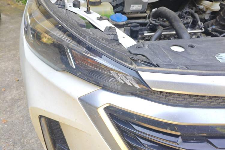 Used BAIC Beijing X3 2019 1.5T CVT Glory Edition Right Front Headlight