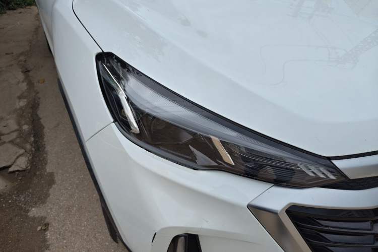 Used BAIC Beijing X3 2019 1.5T Manual Glory Edition Right Front Headlight