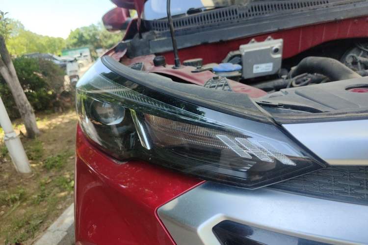 Used BAIC Beijing X3 2019 1.5T CVT Glory Edition Right Front Headlight
