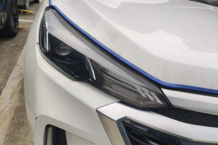 Used BAIC Beijing X3 2019 1.5T CVT Glory Edition Right Front Headlight