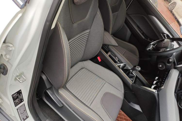 Used BAIC Beijing X3 2019 1.5T Manual Glory Edition Right Front Seat