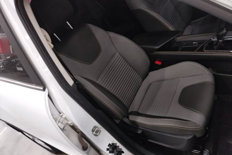 Used BAIC Beijing X3 2019 1.5T Manual Glory Edition Right Front Seat