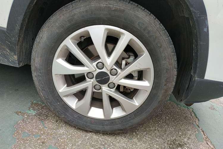 Used BAIC Beijing X3 2019 1.5L Automatic Glory Edition Right Front Wheel Hub