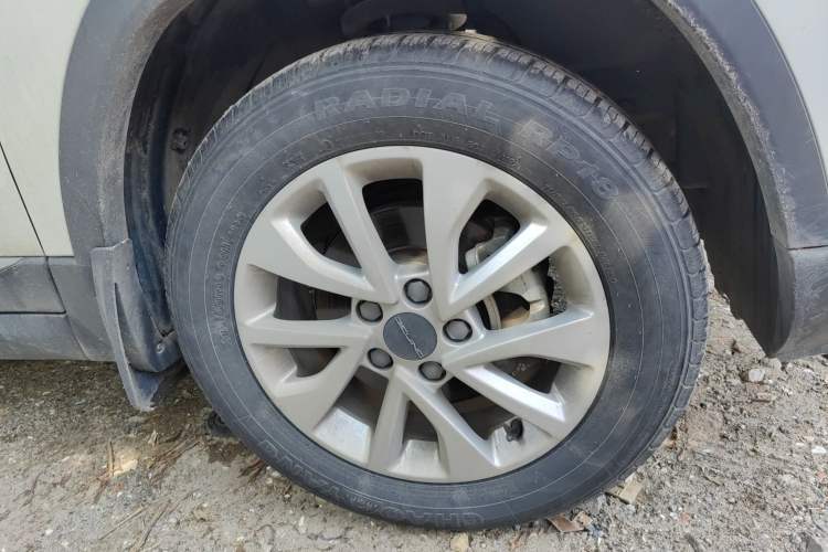 Used BAIC Beijing X3 2019 1.5L Automatic Glory Edition Right Front Wheel Hub