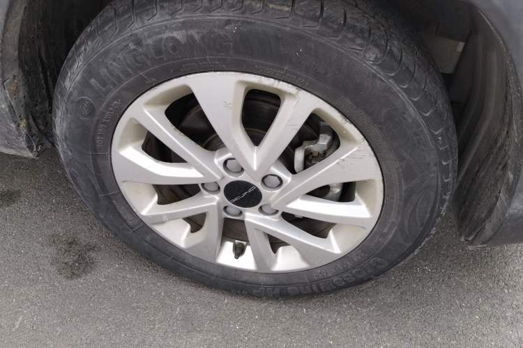 Used BAIC Beijing X3 2019 1.5T CVT Glory Edition Right Front Wheel Hub