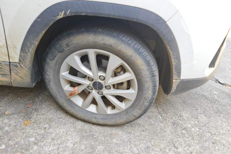 Used BAIC Beijing X3 2019 1.5T CVT Glory Edition Right Front Wheel Hub