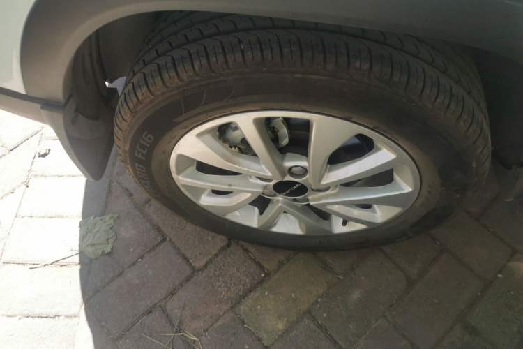 Used BAIC Beijing X3 2019 1.5T CVT Glory Edition Right Front Wheel Hub