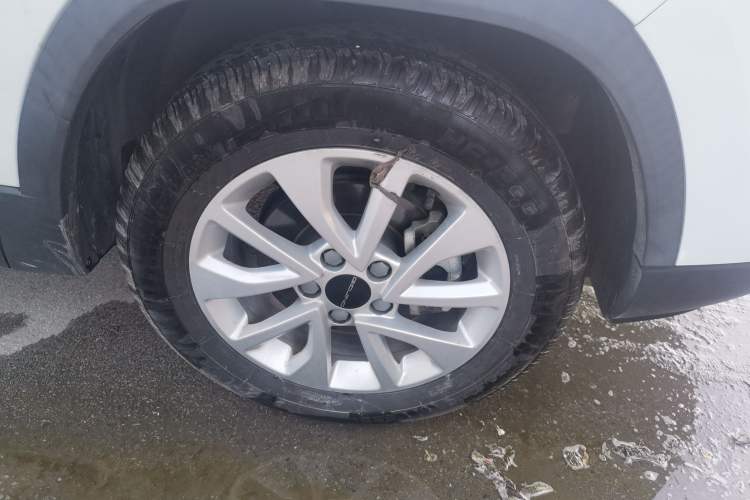 Used BAIC Beijing X3 2019 1.5L Manual Glory Edition Right Front Wheel Hub
