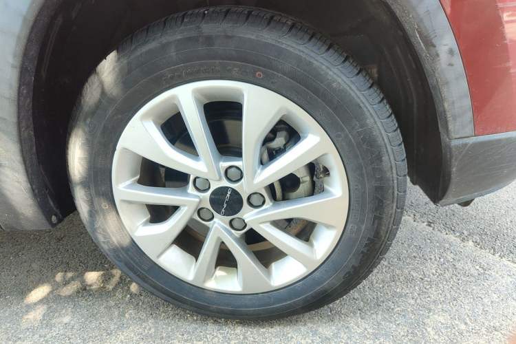 Used BAIC Beijing X3 2019 1.5T CVT Glory Edition Right Front Wheel Hub
