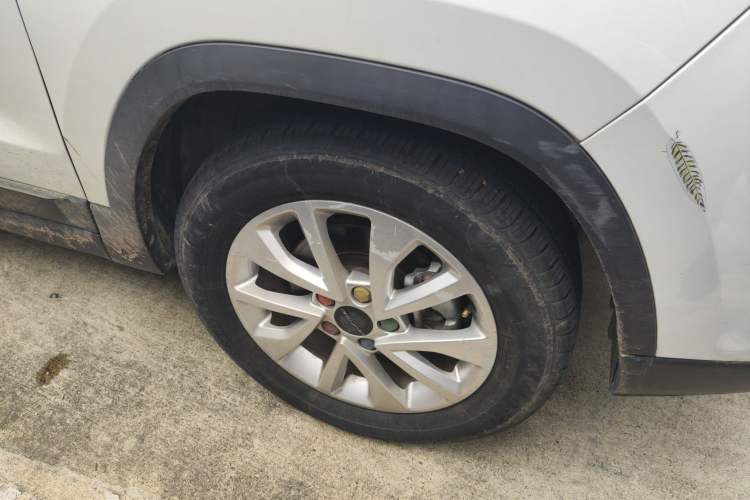 Used BAIC Beijing X3 2019 1.5T CVT Glory Edition Right Front Wheel Hub