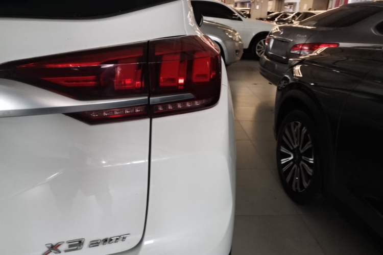 Used BAIC Beijing X3 2019 1.5T CVT Glory Edition Right Rear Taillight